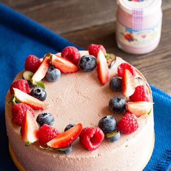 Schokokuchen mit Waldfrüchtejoghurtcreme